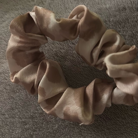 Scrunchie Bundle - Picture 5 of 6